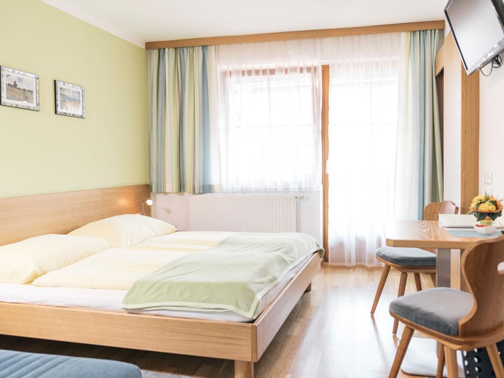 Privatzimmer und Ferienwohnungen Gassner Admont Exterior foto