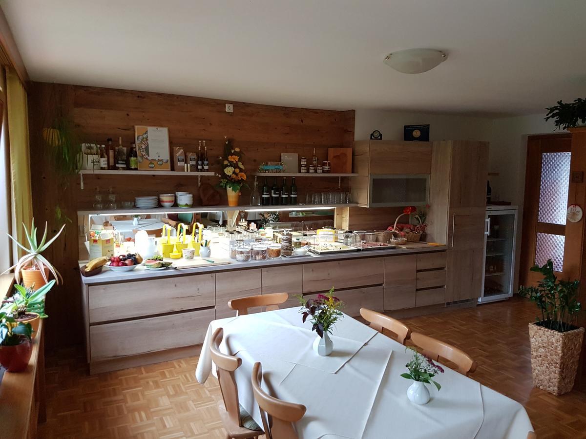 Privatzimmer und Ferienwohnungen Gassner Admont Exterior foto